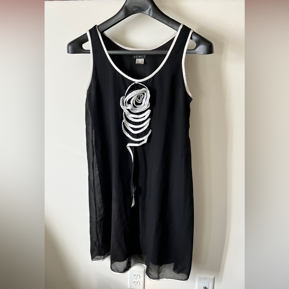 VENUS little black dress